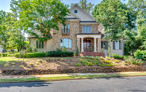 15 Eastparke Dr, Jackson, MS, 39211-6076 | Card Image
