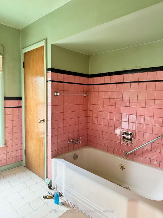 461 Brydges St, House other with 3 bedrooms, 2 bathrooms and 3 parking in Mattawa ON | Image 14