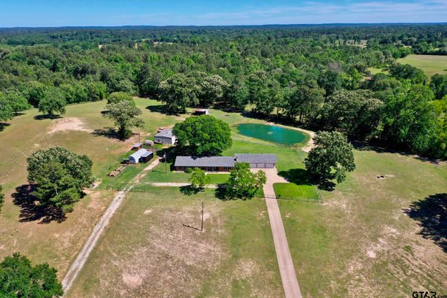 3662 An County Road 359, Home with 3 bedrooms, 3 bathrooms and null parking in Palestine TX | Image 47