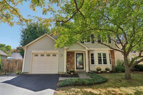 707 Crossland Dr, Grayslake, IL, 60030-1697 | Card Image