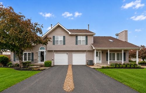 19821 S Edinburgh Ln, Frankfort, IL, 60423-6924 | Card Image