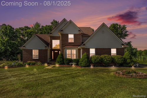 38060 Clydesdale Dr, Romulus, MI, 48174-6400 | Card Image