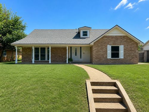 2442 Club Manor Dr, Dallas, TX, 75237-2702 | Card Image