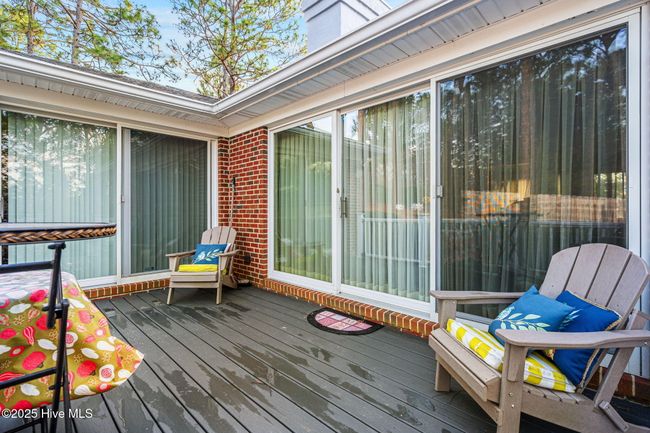 Back deck | Image 31
