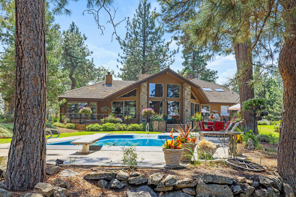 Kestrel Rd, Klamath Falls, OR 97601