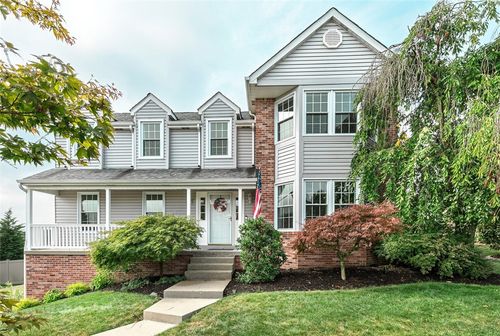 2420 Bonnie Dell Dr, South Park, PA, 15129-8892 | Card Image