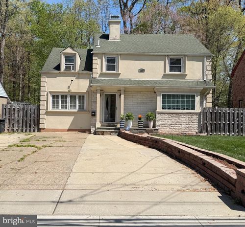 1494 Stuyvesant Ave, Trenton, NJ, 08618-3308 | Card Image