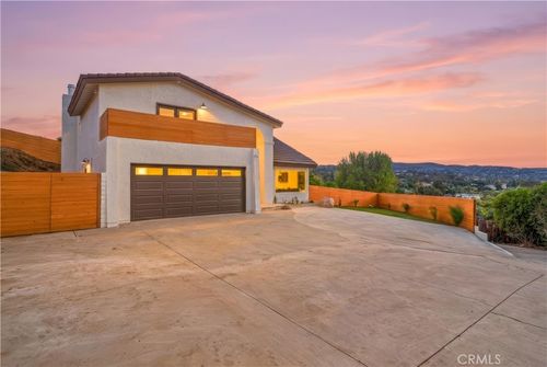 100 S Saddleback Ln, Anaheim, CA, 92808-1314 | Card Image