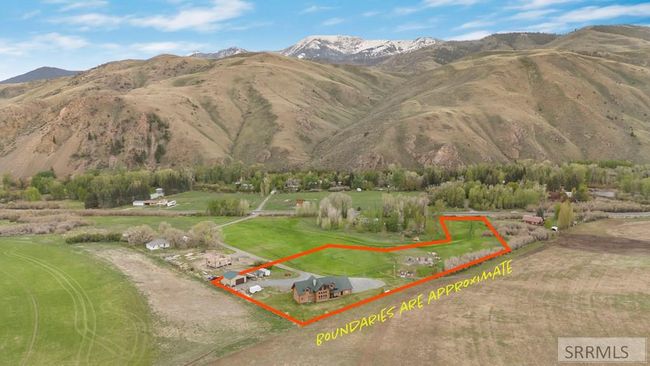 4550 N Us Highway 93, House other with 3 bedrooms, 3 bathrooms and 3 parking in Mackay ID | Image 9
