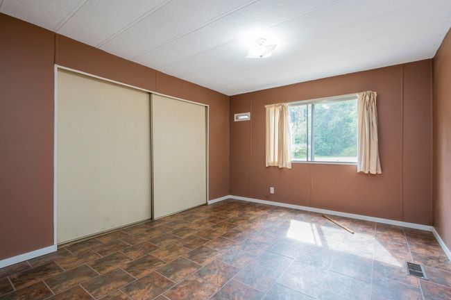 3381 208 St, House other with 3 bedrooms, 2 bathrooms and 9 parking in Langley BC | Image 20