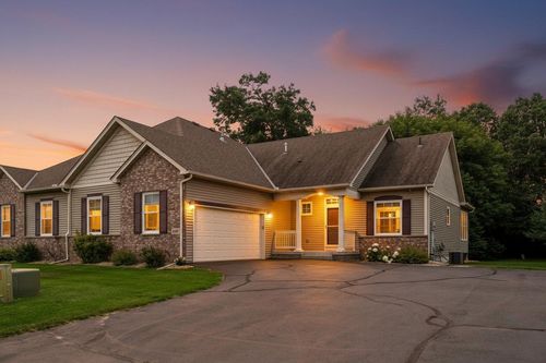 4947 384th Trl, North Branch, MN, 55056-5986 | Card Image