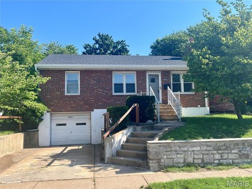 8903 Pine Ave, Saint Louis, MO, 63144-1713 | Card Image