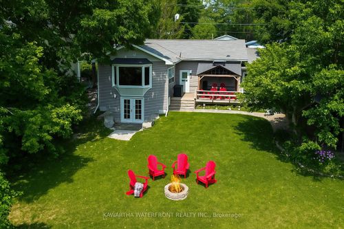 47 N Water St, Coboconk, ON, K0M1K0 | Card Image