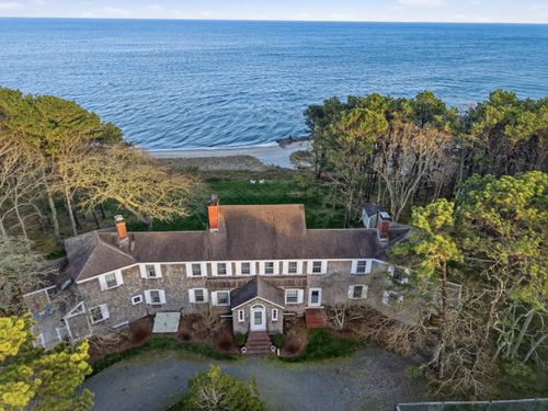 190 Vineyard Rd, Cotuit, MA, 02635-3441 | Card Image