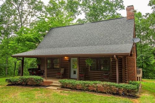 410 Whiskey Still Dr, Cleveland, GA, 30528-3727 | Card Image