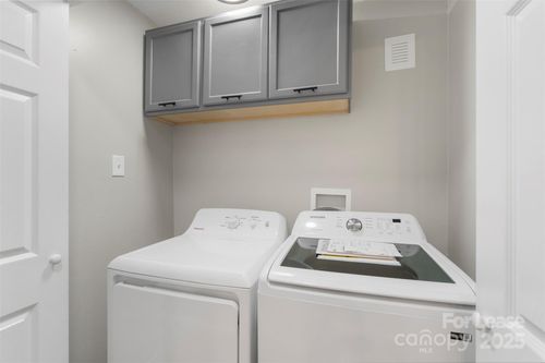 911 Belinda St, Rock Hill, SC, 29730-6230 | Card Image