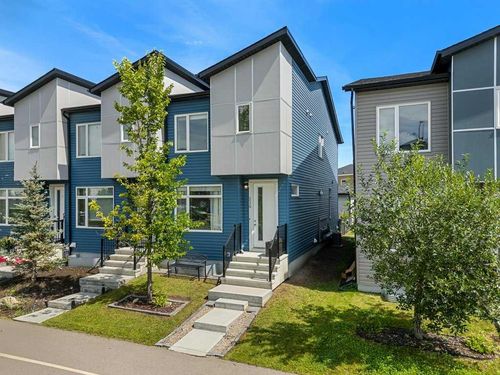 230 Redstone Boulevard Ne, Calgary, AB, T3M2B3 | Card Image