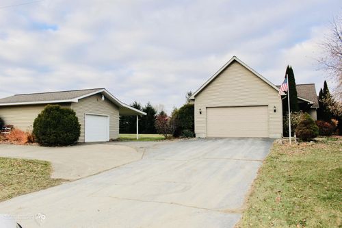 9503 Washburn Rd, Columbiaville, MI, 48421-8819 | Card Image