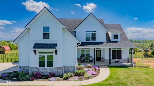 186 Berry Ridge Rd, Jonesborough, TN, 37659-5452 | Card Image