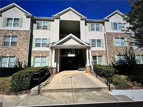 3203 Fairington Ridge Cir, Lithonia, GA, 30038-1985 | Card Image