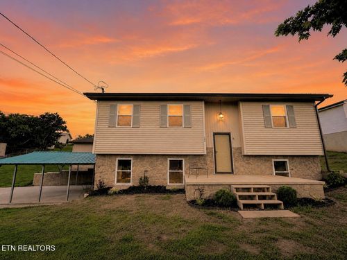 146 Silver Cloud Cir, Newport, TN, 37821-6636 | Card Image