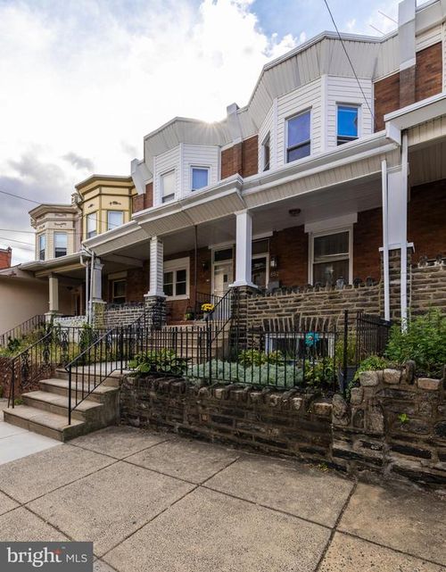 852 N 27th St, PHILADELPHIA, PA, 19130-1832 | Card Image