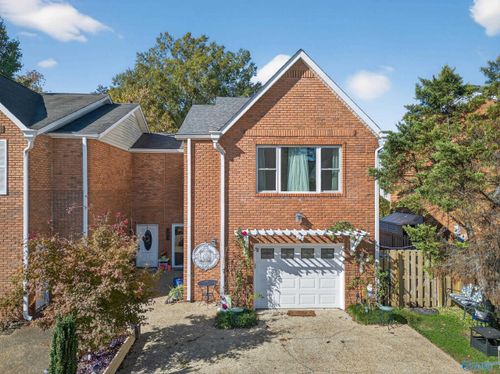 104 Charleston Way, Trussville, AL, 35173-1258 | Card Image