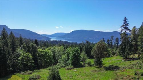113 Quail Cres, Salt Spring Island, BC, V8K1H1 | Card Image