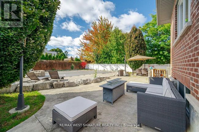 12 Gosling Rd, House other with 4 bedrooms, 4 bathrooms and 5 parking in Maple ON | Image 32