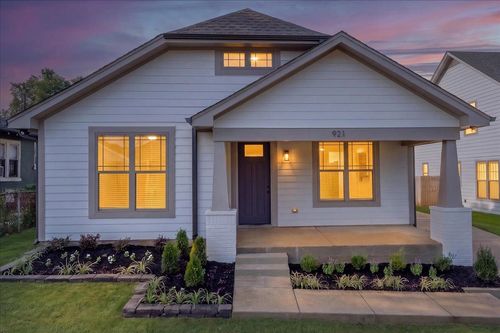 921 Galloway Ave, Memphis, TN, 38105-2301 | Card Image