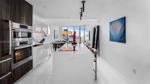 1606-851 Ne 1st Ave, Miami, FL, 33132-1840 | Card Image