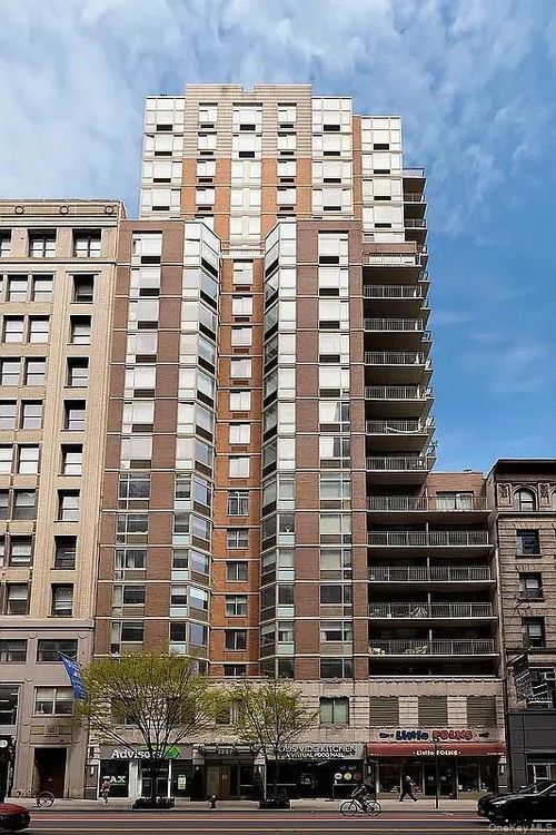 3f-121 E 23rd St, New York, NY, 10010-4587 | Card Image