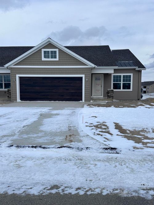 65-4500 Meadow Pond Way, Hamilton, MI, 49419 | Card Image