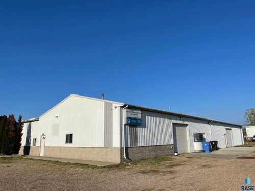 27080 Thomas Ave, Tea, SD, 57064-8120 | Card Image
