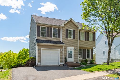8-8 Foot Cir, Wallingford, CT, 06492-1772 | Card Image