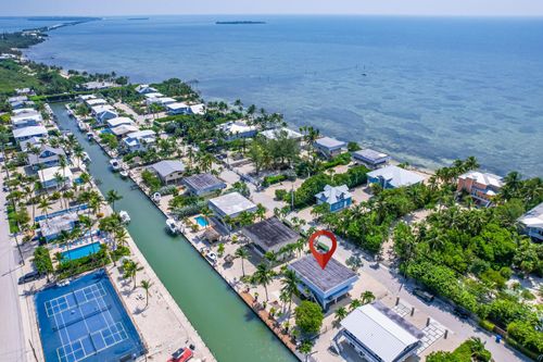 126 Columbus Dr, Islamorada, FL, 33036-3916 | Card Image
