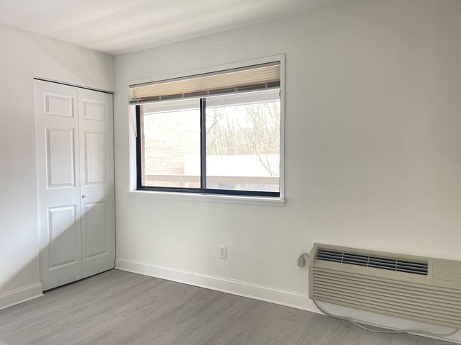 90 - 90 Wilton Crst, Condo with 2 bedrooms, 2 bathrooms and null parking in Wilton CT | Image 13