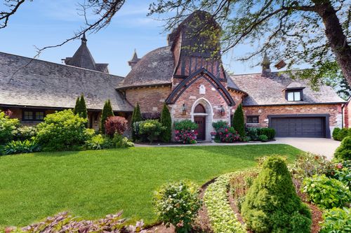 570 Hathaway Cir, Lake Forest, IL, 60045-1532 | Card Image