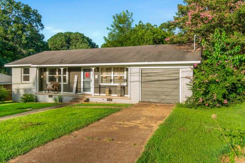 902 Cedar St, Searcy, AR, 72143-3806 | Card Image