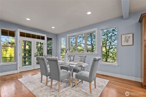 1 Valley View Cir, Bellingham, WA, 98229-2745 | Card Image