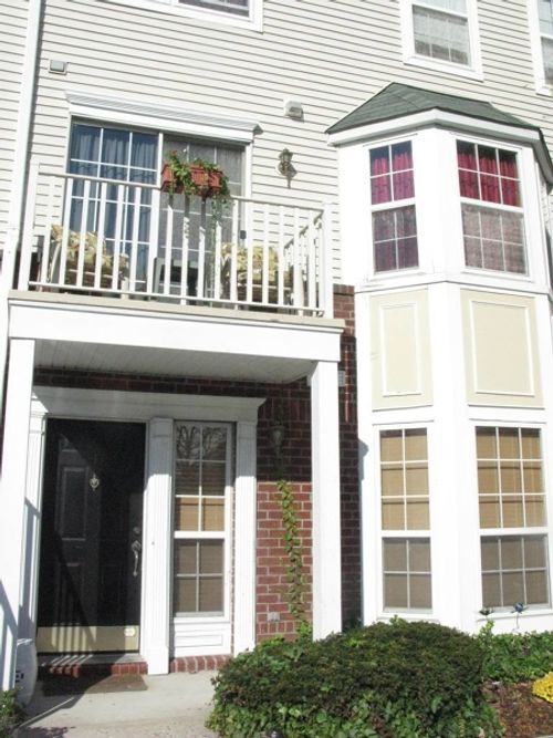 apt-9i-50 Pine St, Montclair, NJ, 07042-4733 | Card Image