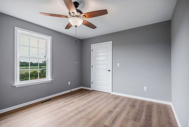 15481 Old Kentucky Rd, House other with 3 bedrooms, 2 bathrooms and null parking in Walling TN | Image 12