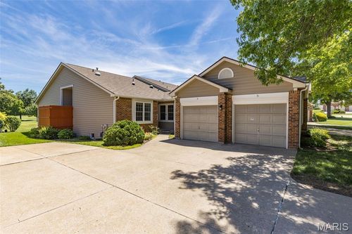 5-5 Kemper Ct, Lake St Louis, MO, 63367-2601 | Card Image