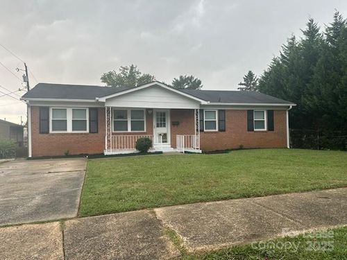 605 E Horah St, Salisbury, NC, 28144-5555 | Card Image
