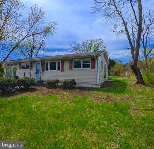 8608 Linton Hall Rd, BRISTOW, VA, 20136-1016 | Card Image