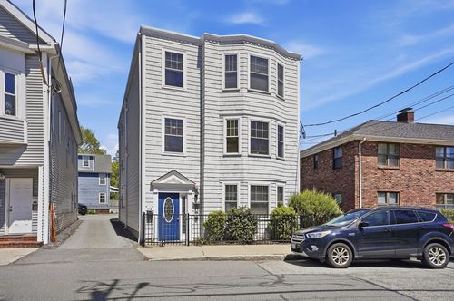 3-112 Washington St, Medford, MA, 02155-4713 | Card Image