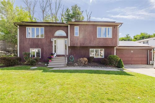 1 Lee Ann Dr, Johnston, RI, 02919-4890 | Card Image