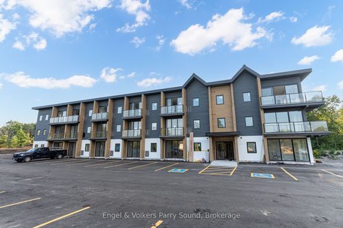 305-51 George St, Parry Sound, ON, P2A | Card Image