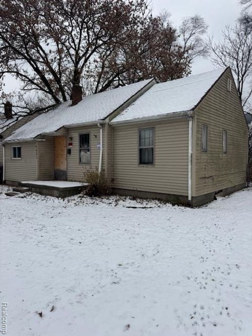 4481 Radnor St, Detroit, MI, 48224-1452 | Card Image