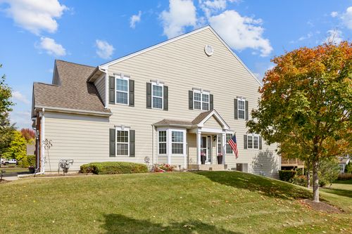 1127 Pine Valley Ct, Elgin, IL, 60124-3118 | Card Image